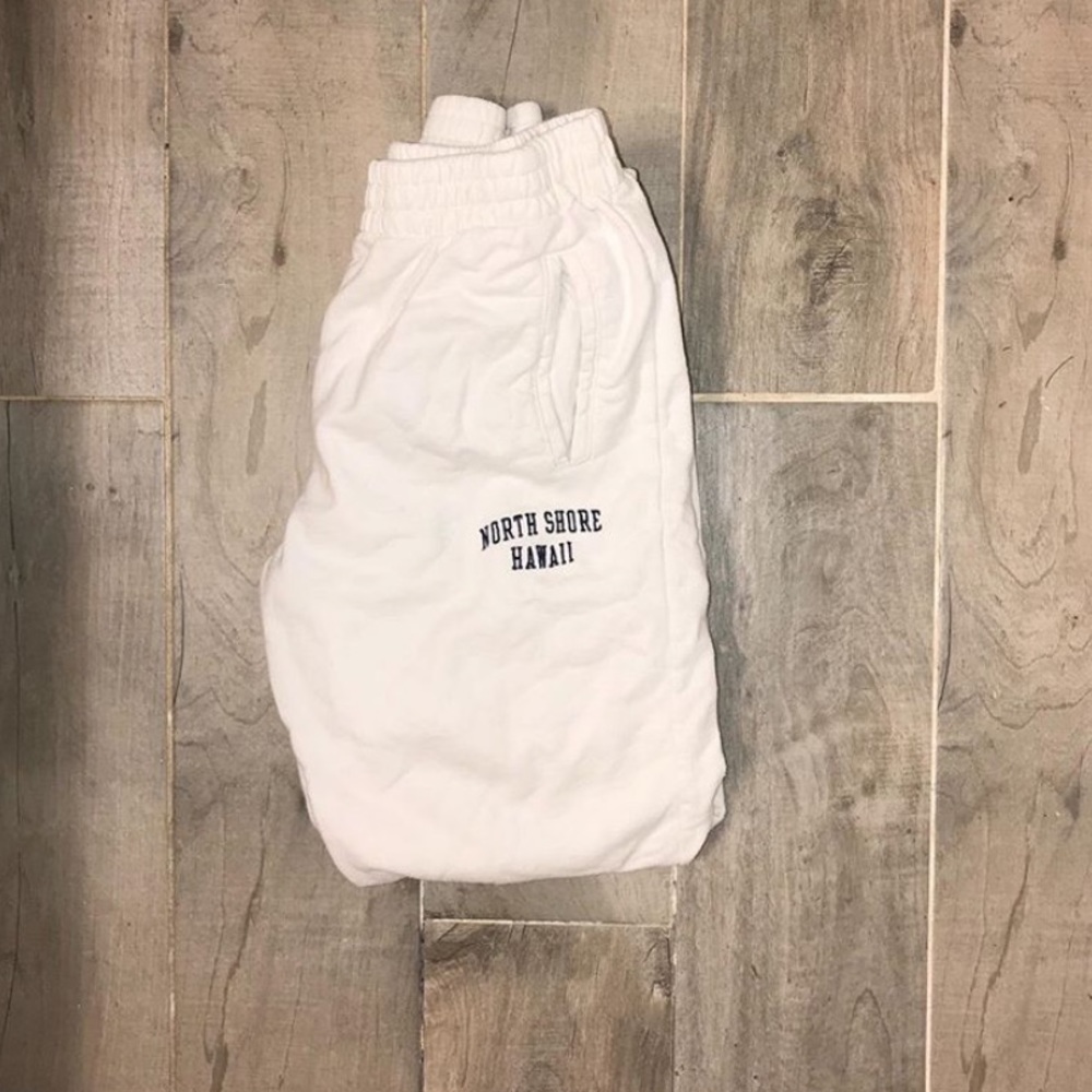 Brandy Melville “North Shore” Sweatpants